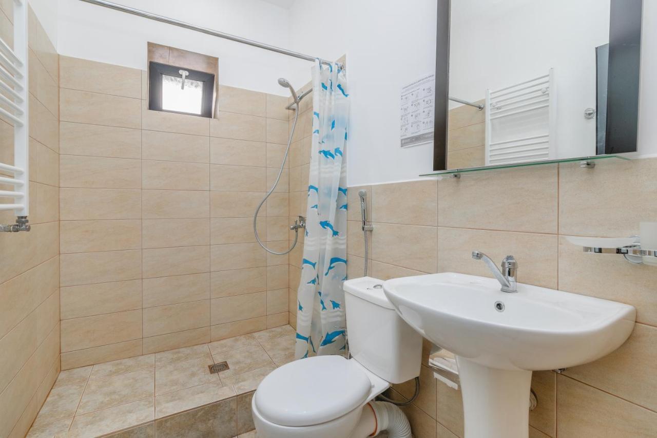 Alvani Inn K'vemo Alvani Bagian luar foto