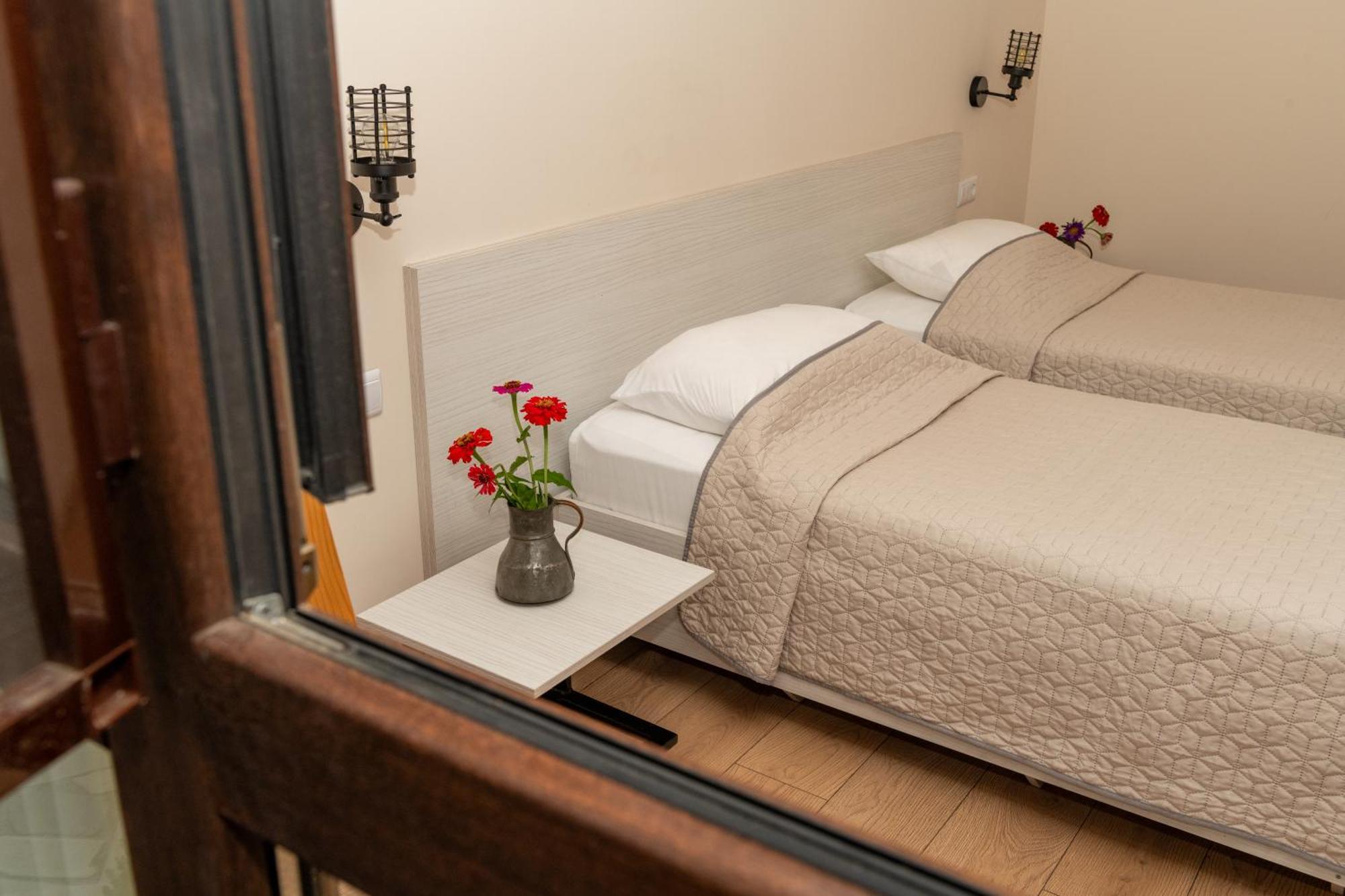 Alvani Inn K'vemo Alvani Bagian luar foto