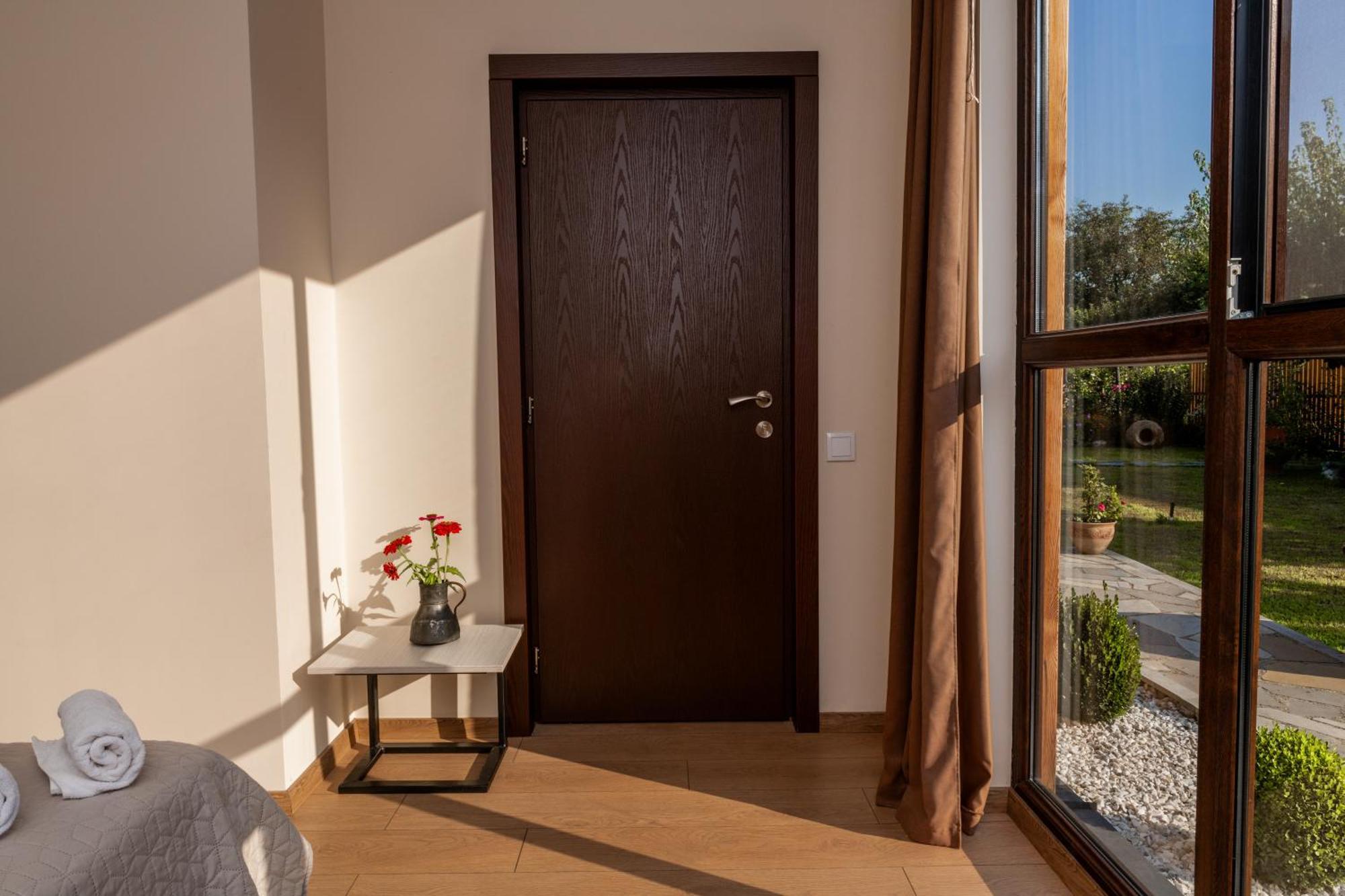 Alvani Inn K'vemo Alvani Bagian luar foto