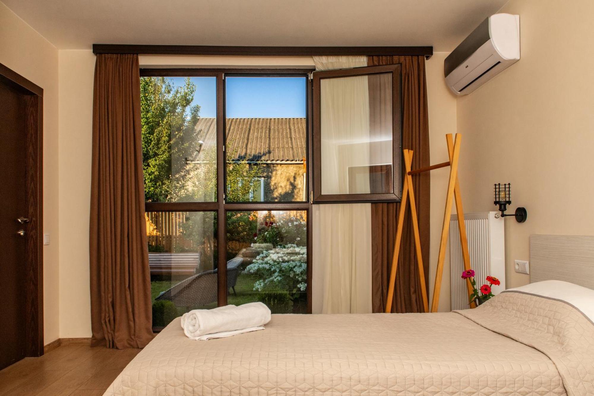 Alvani Inn K'vemo Alvani Bagian luar foto